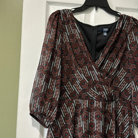 CHAPS Beautiful Dress - Picture 4 of 12